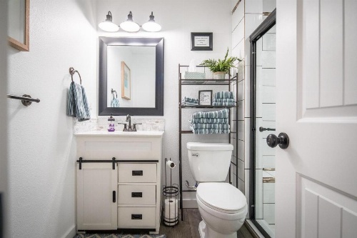 Cliff House At Canyon Lake Home image 20