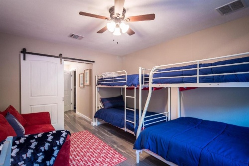 Cliff House At Canyon Lake Home image 49